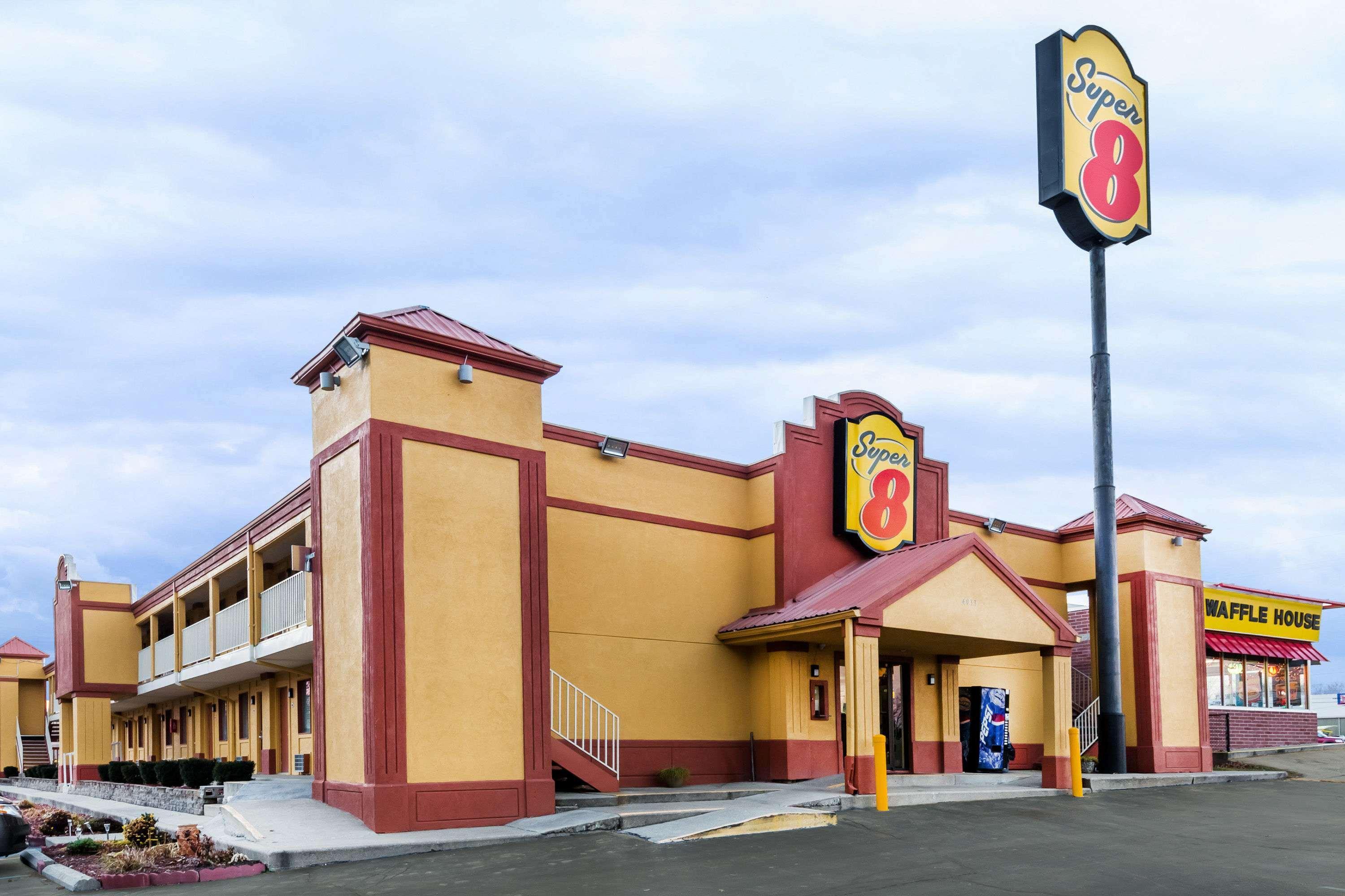 Super 8 By Wyndham Indianapolis-Southport Rd Motel Eksteriør billede